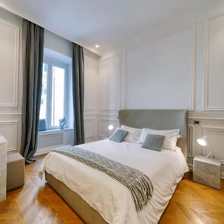 Via Chiodo Luxury