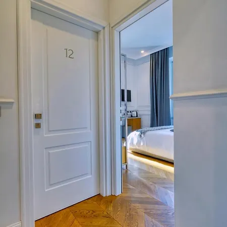 Πανσιόν Via Chiodo Luxury
