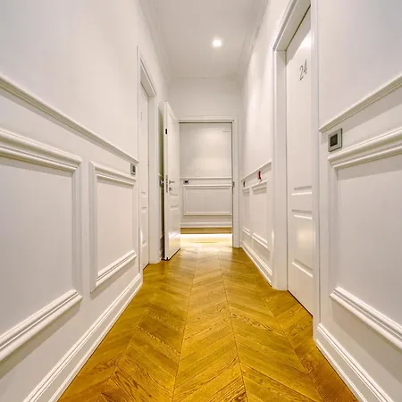 Via Chiodo Luxury 4*