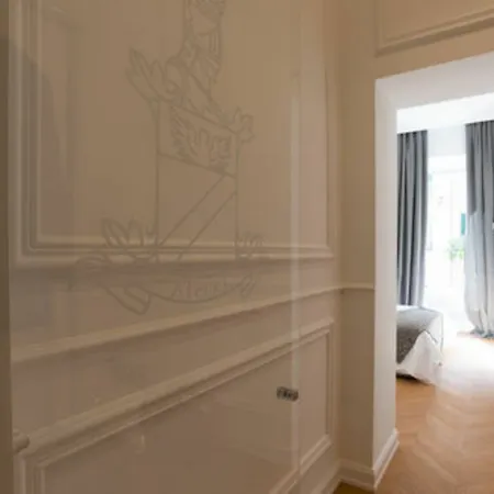 Πανσιόν Via Chiodo Luxury 2*