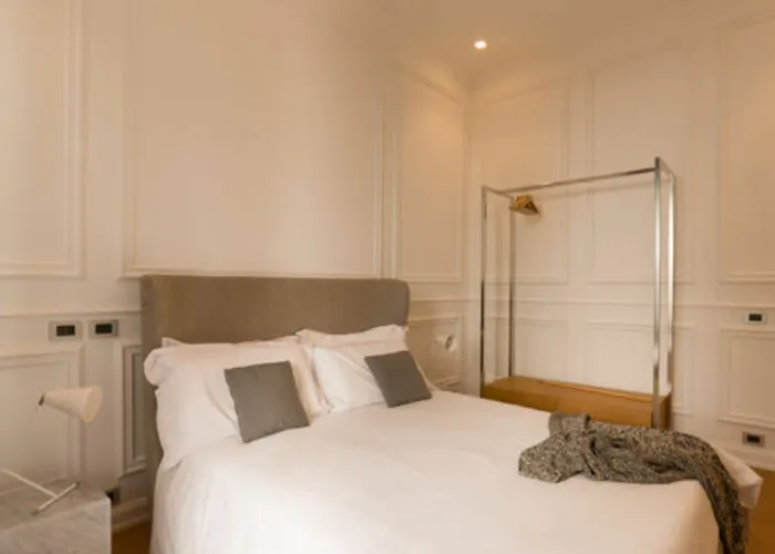 Casa de hóspedes Via Chiodo Luxury 4*