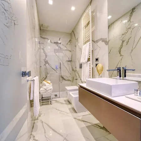 Гостьовий будинок Via Chiodo Luxury 4*