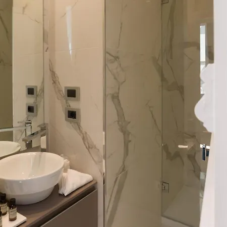 Гостьовий будинок Via Chiodo Luxury 4*