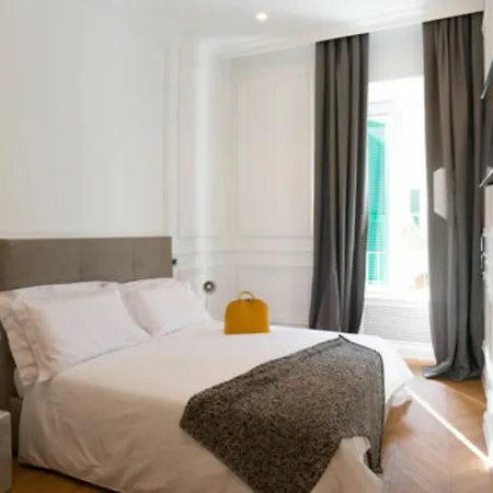 Via Chiodo Luxury 2* La Spezia